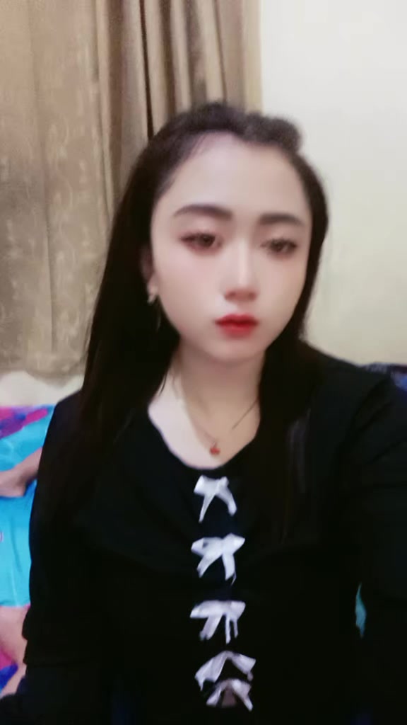 @Vhira
