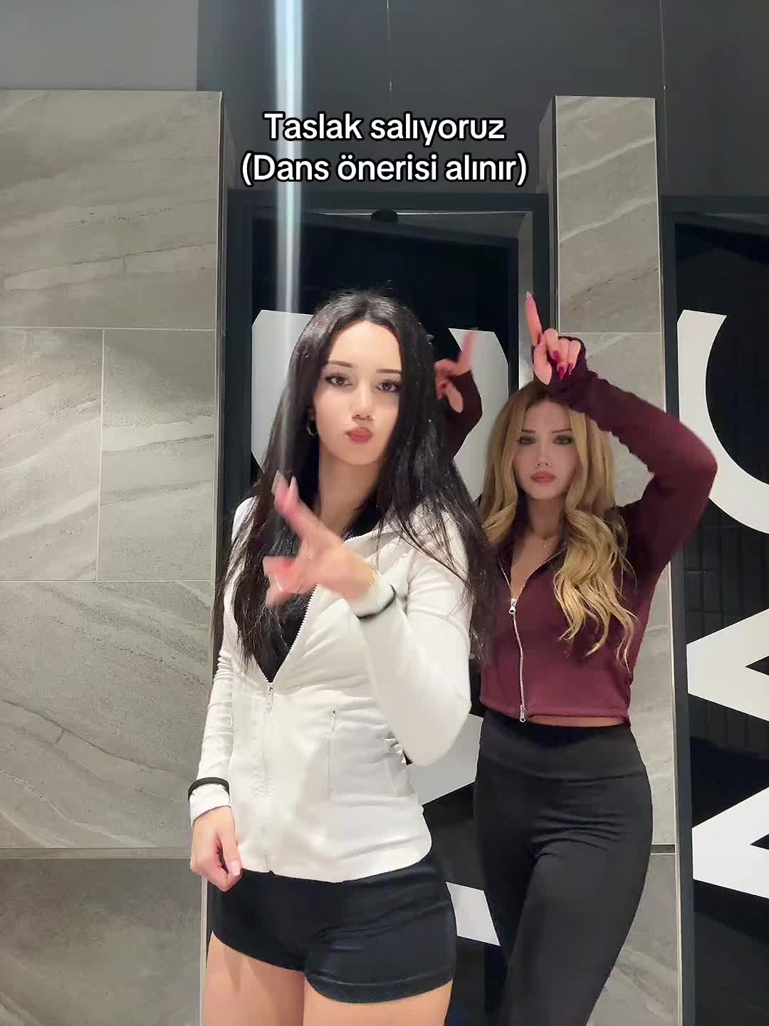 @scdenaz