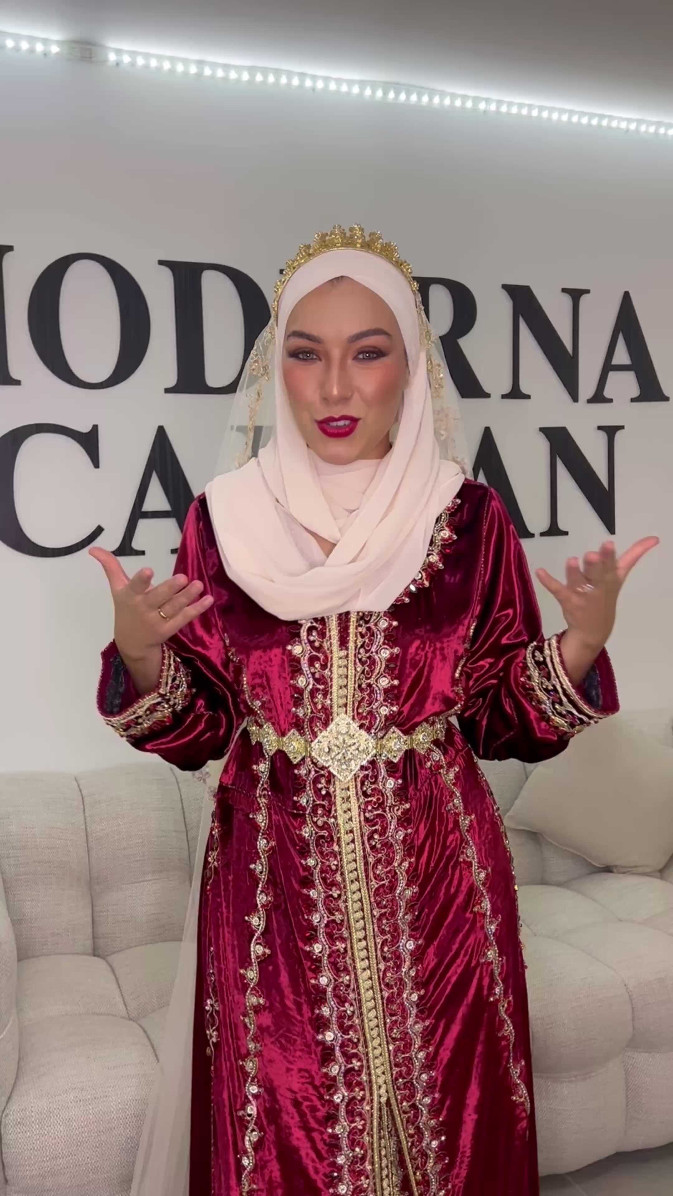 @Moderna Caftan