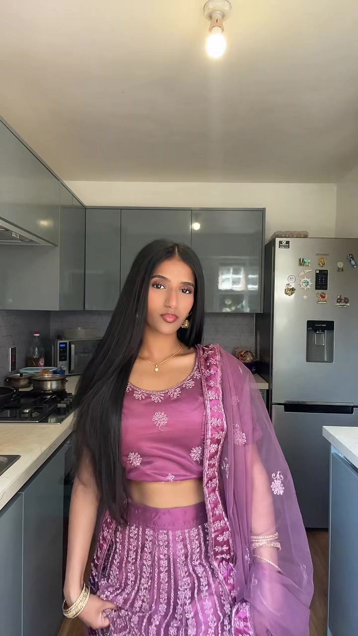 @Neha ❀