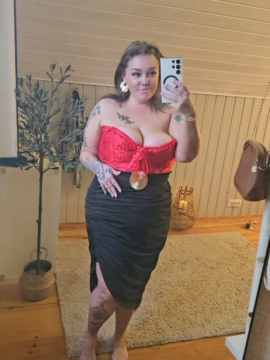 @Plussizesuomi