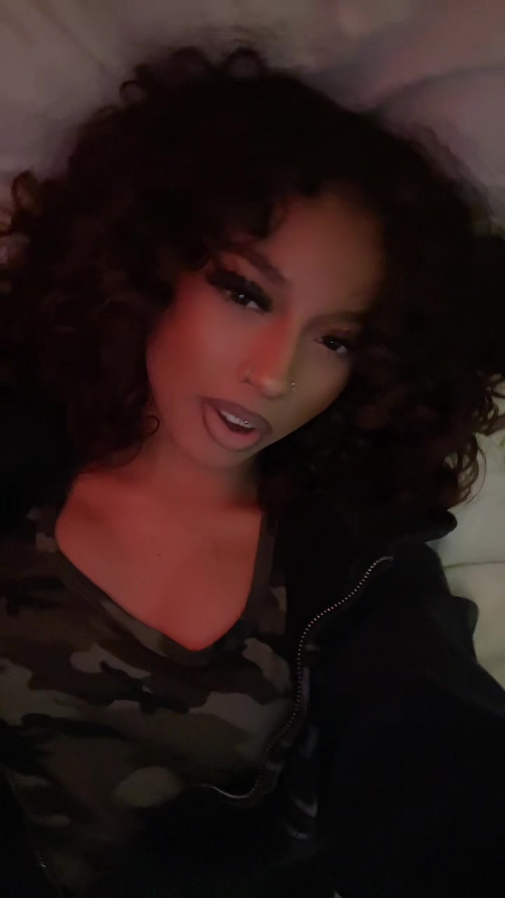 @alovemelly 🍒