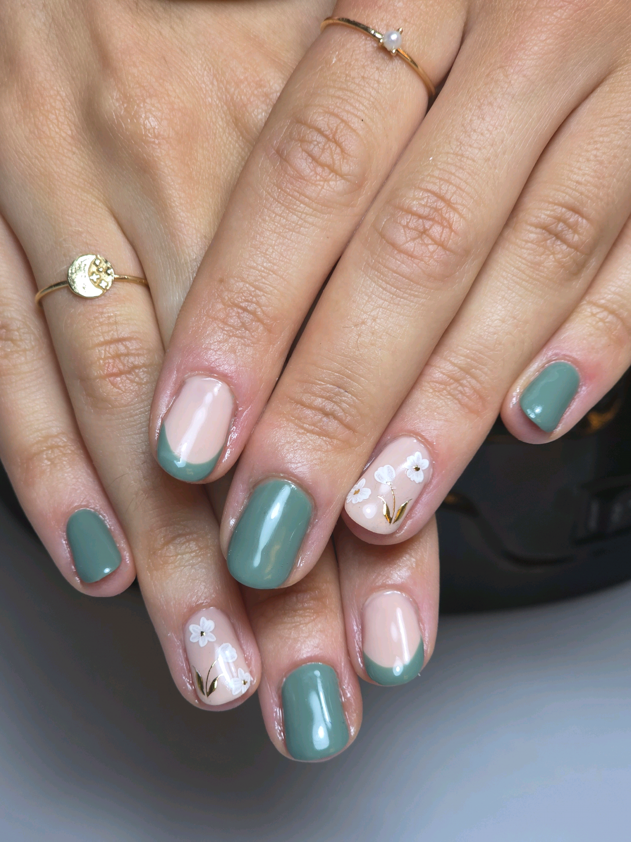@PurelyNails
