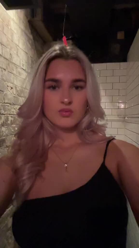 @AYLA ROYLE
