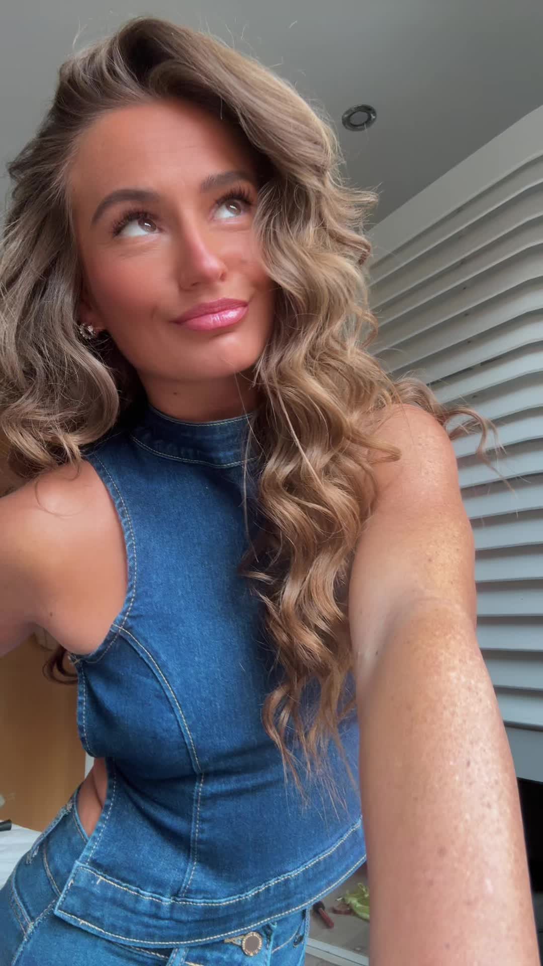 @carashannon