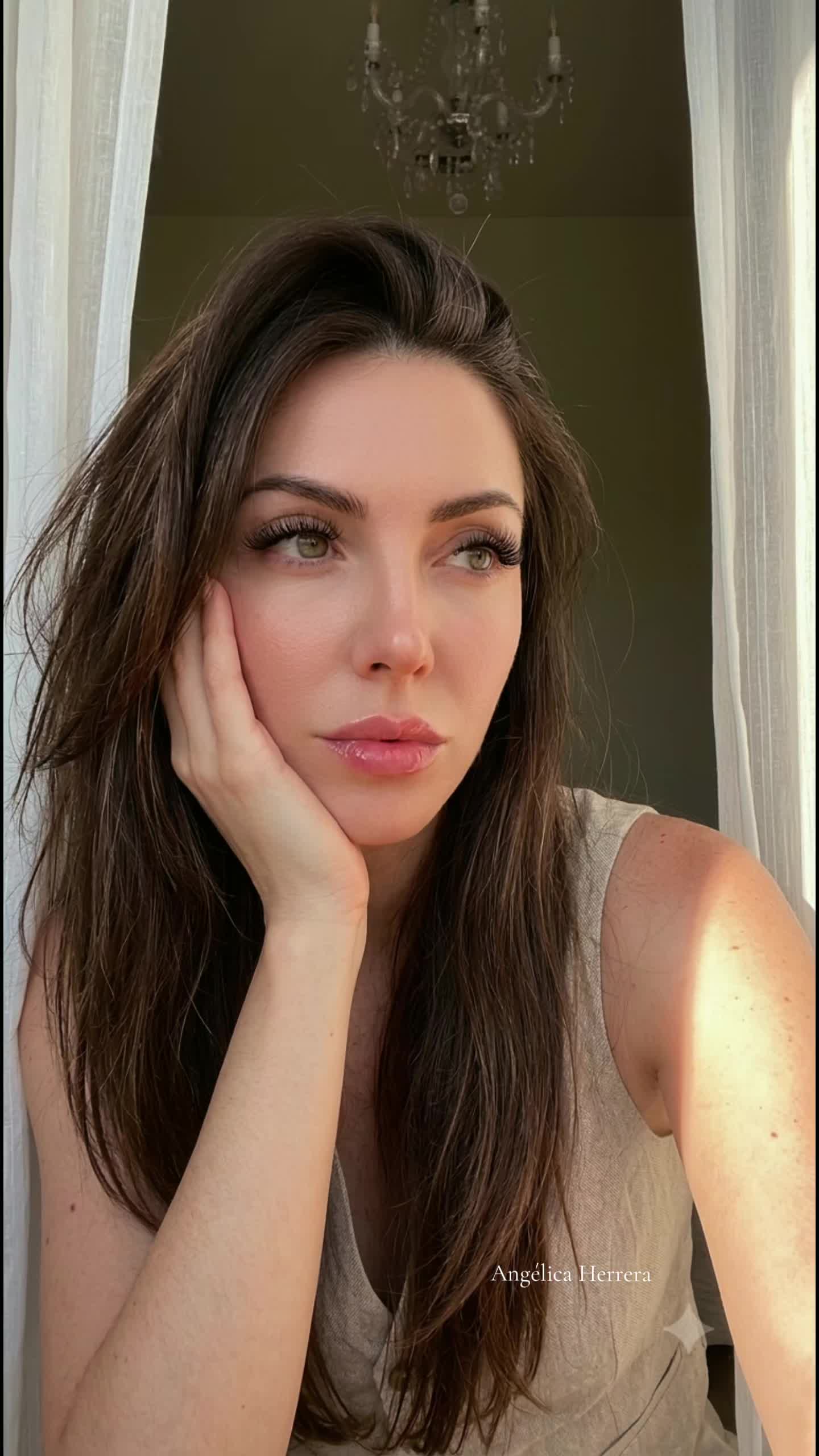 @𝐀𝐧𝐠𝐞𝐥𝐢𝐜𝐚𝐇𝐞𝐫𝐫𝐞𝐫𝐚