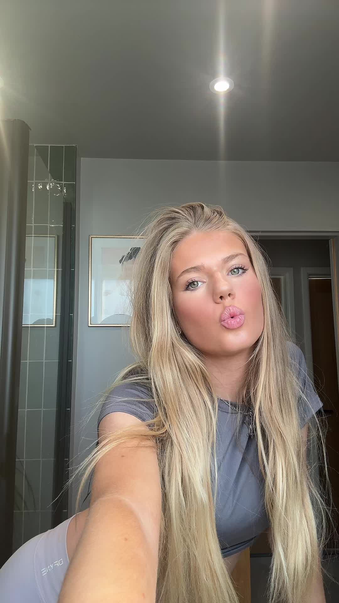 @😈