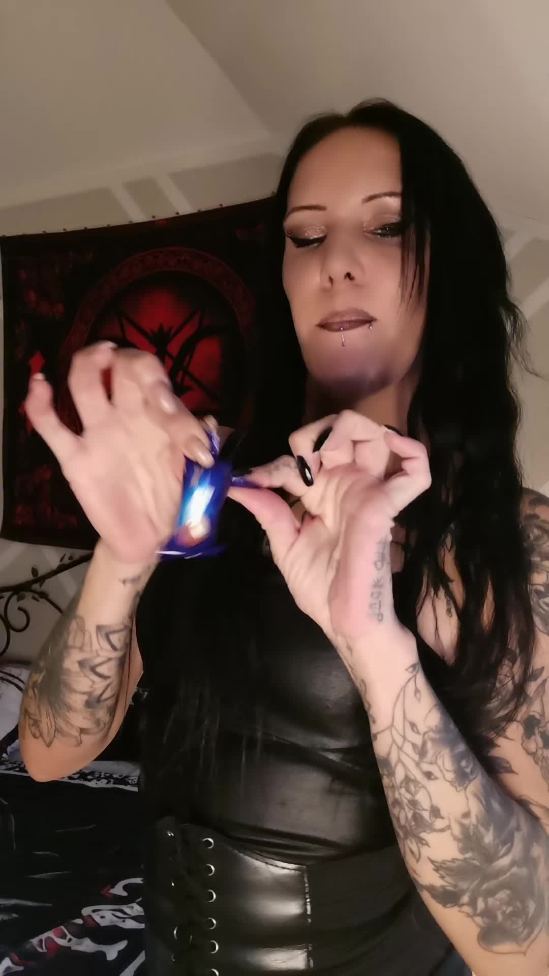 @⸸⛧ ScHwaRzeSLeDeRLuDeR⸸⛧