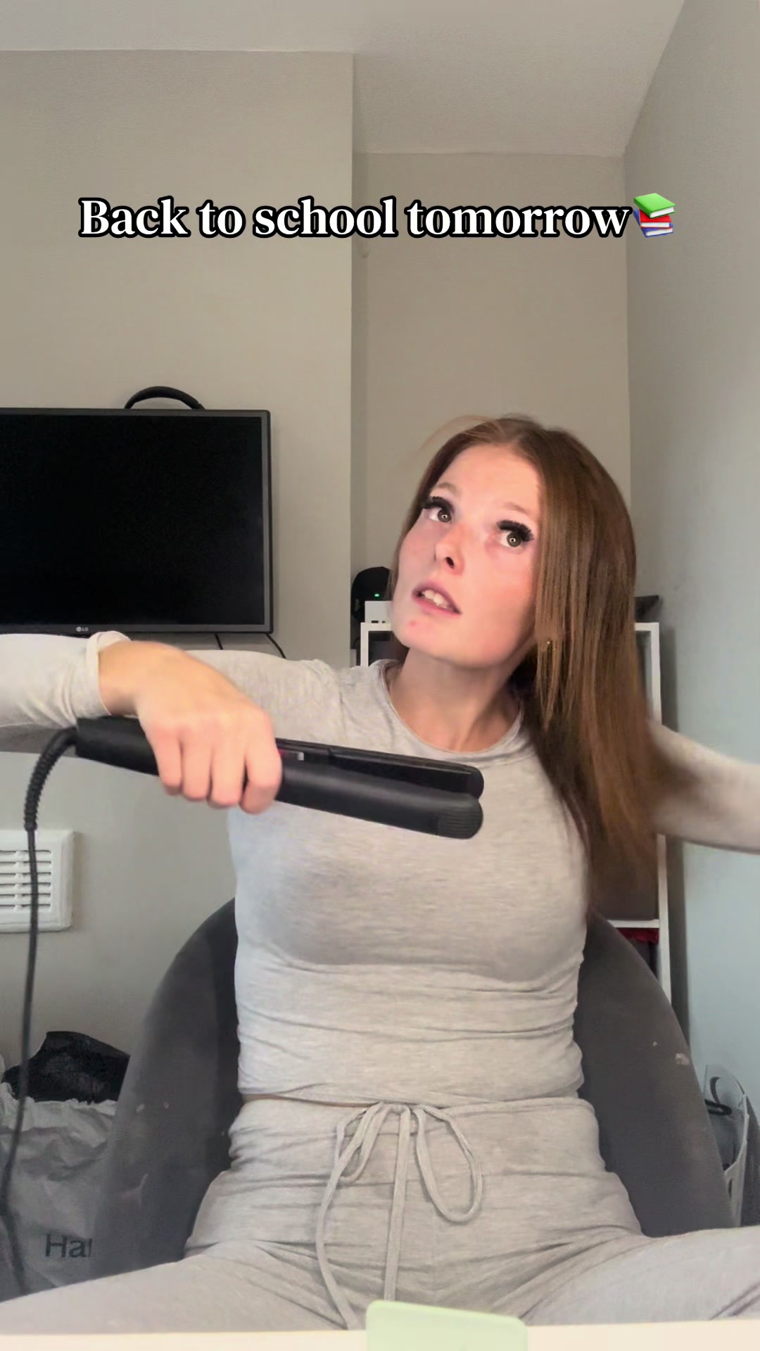 @HannahAndrews