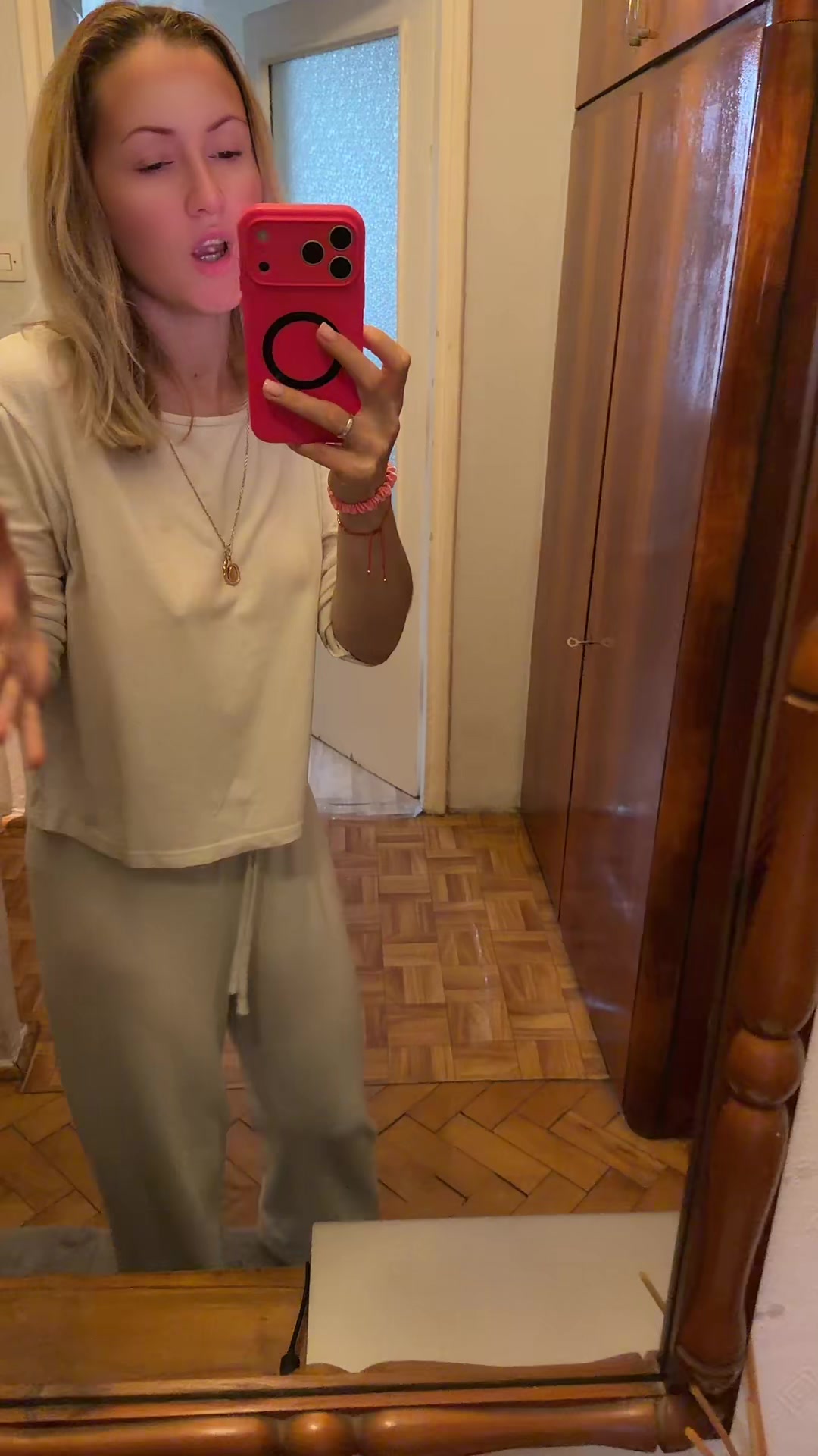 @Blonda