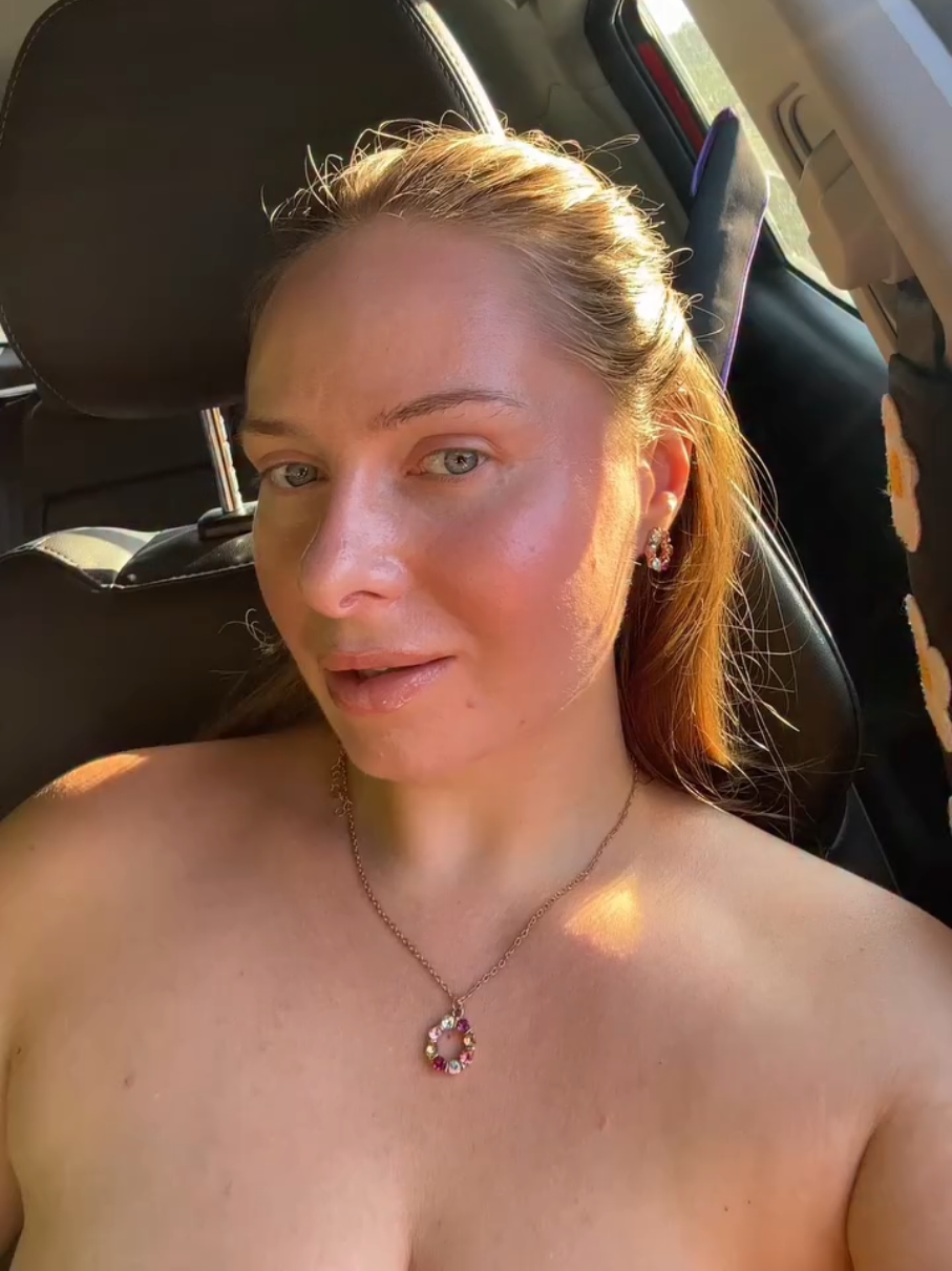 @𝐀𝐦𝐞𝐥𝐢𝐚🧸