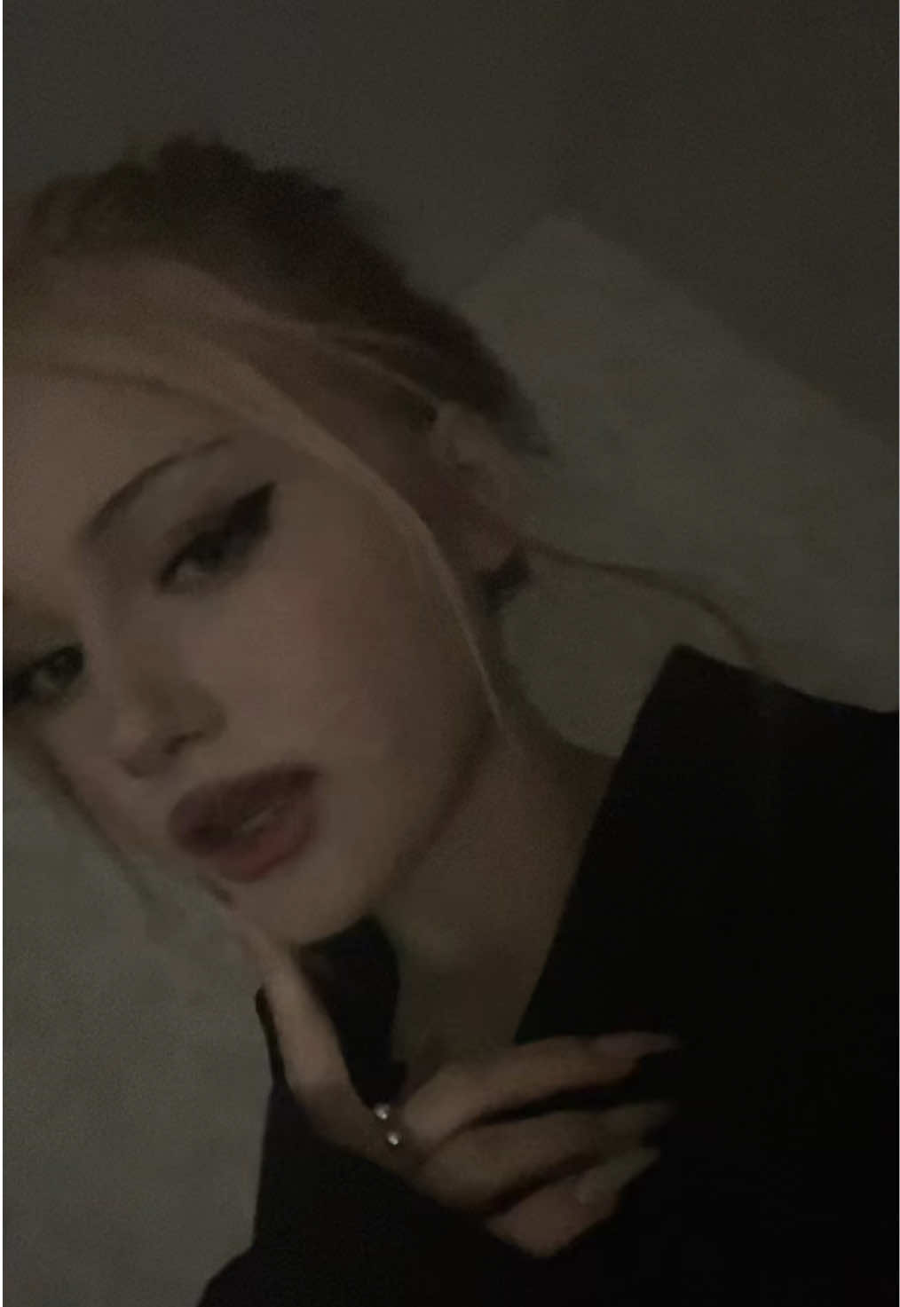 @вика
