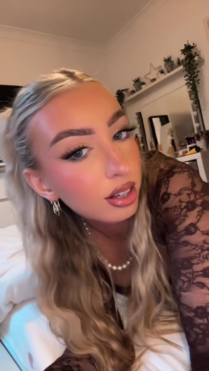 @lauren nicole