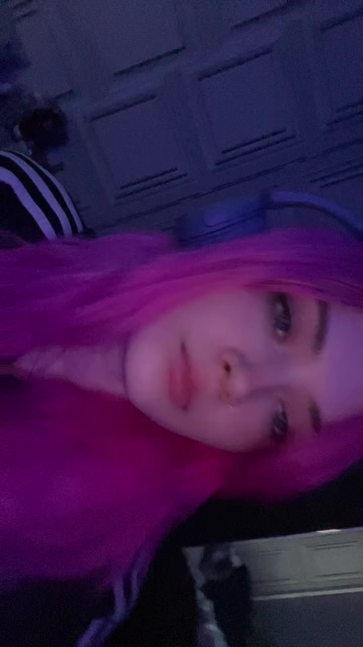@𝕾𝖍𝖆𝖓𝖉𝖊𝖑𝖑𝖊🤍
