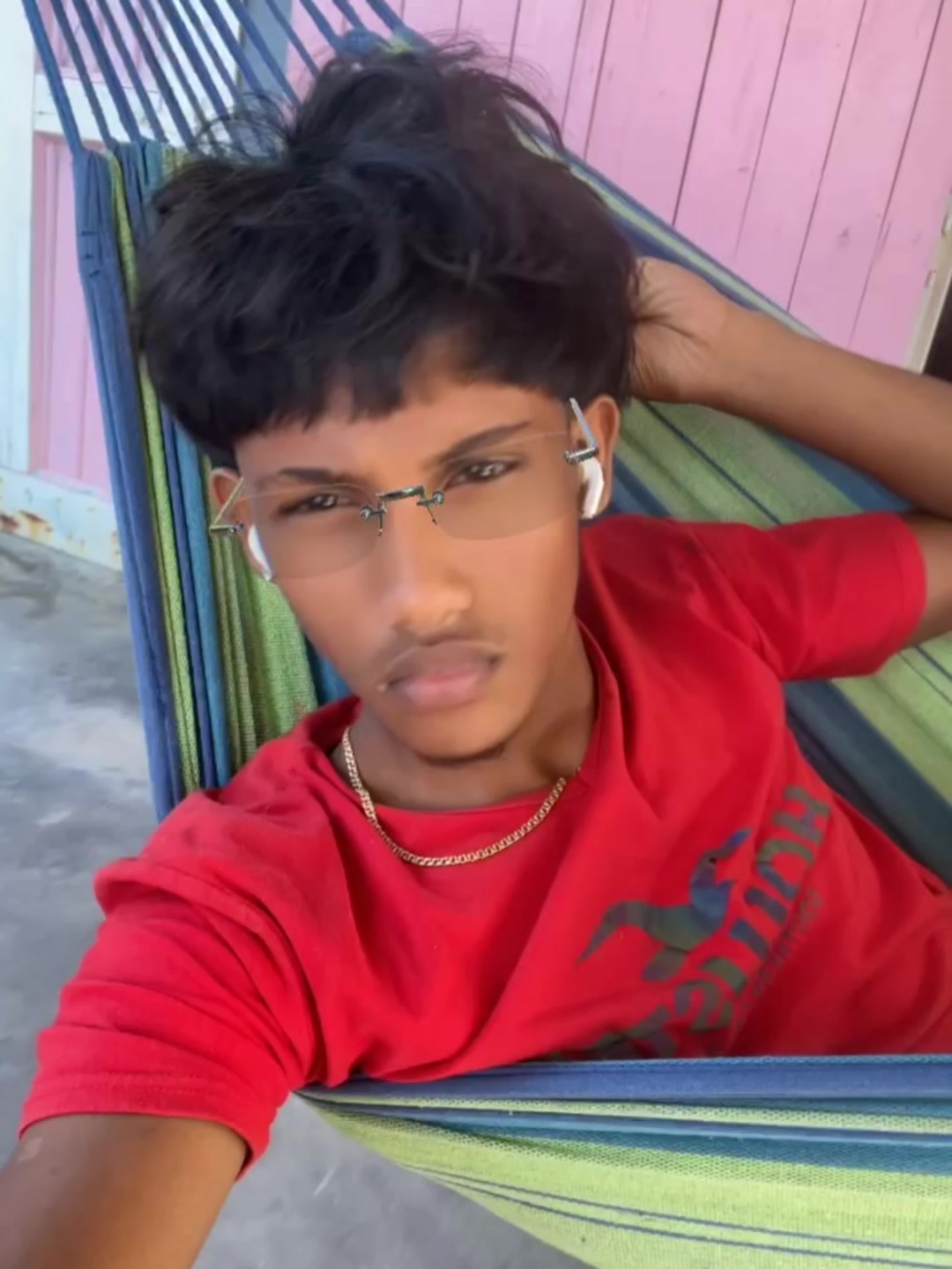 @Ajay🐊💤
