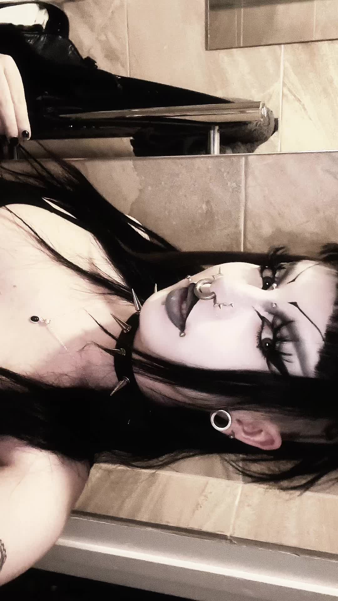 @🪦