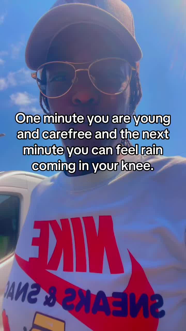 @C H E Z
