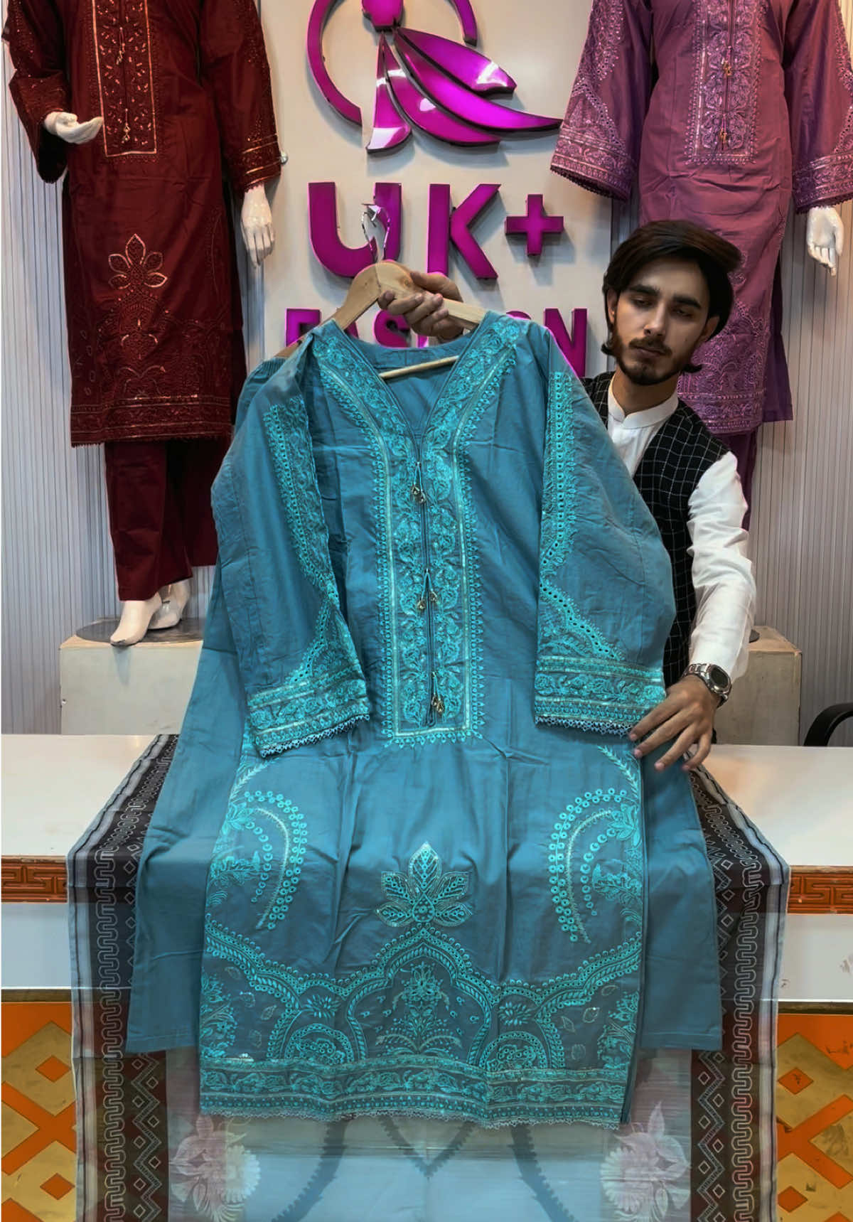 @UK+Fashion