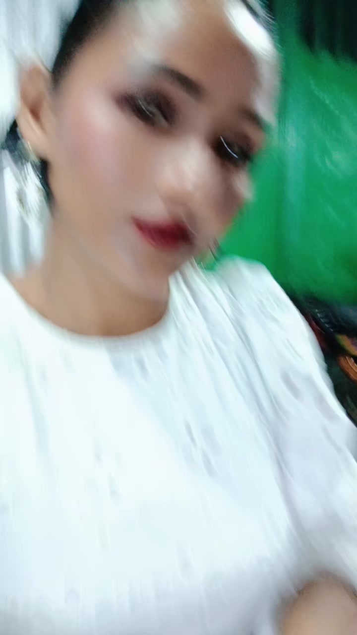 @giobaniaespinoza