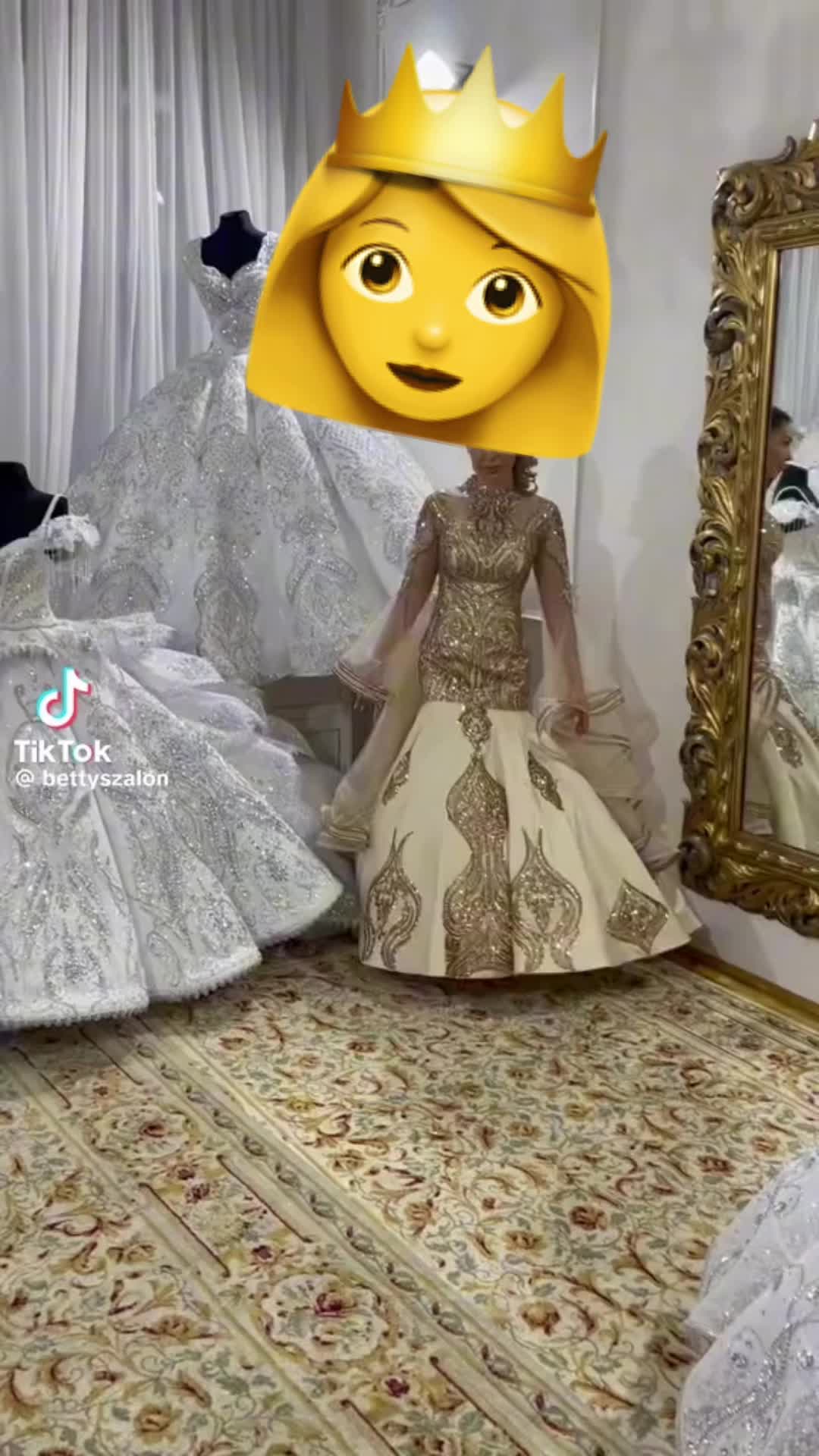 @SecretFashion