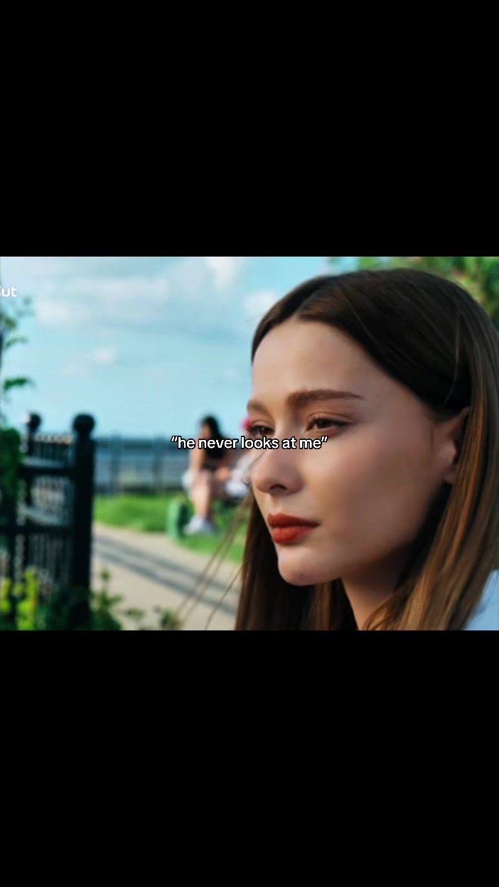 @𝒟