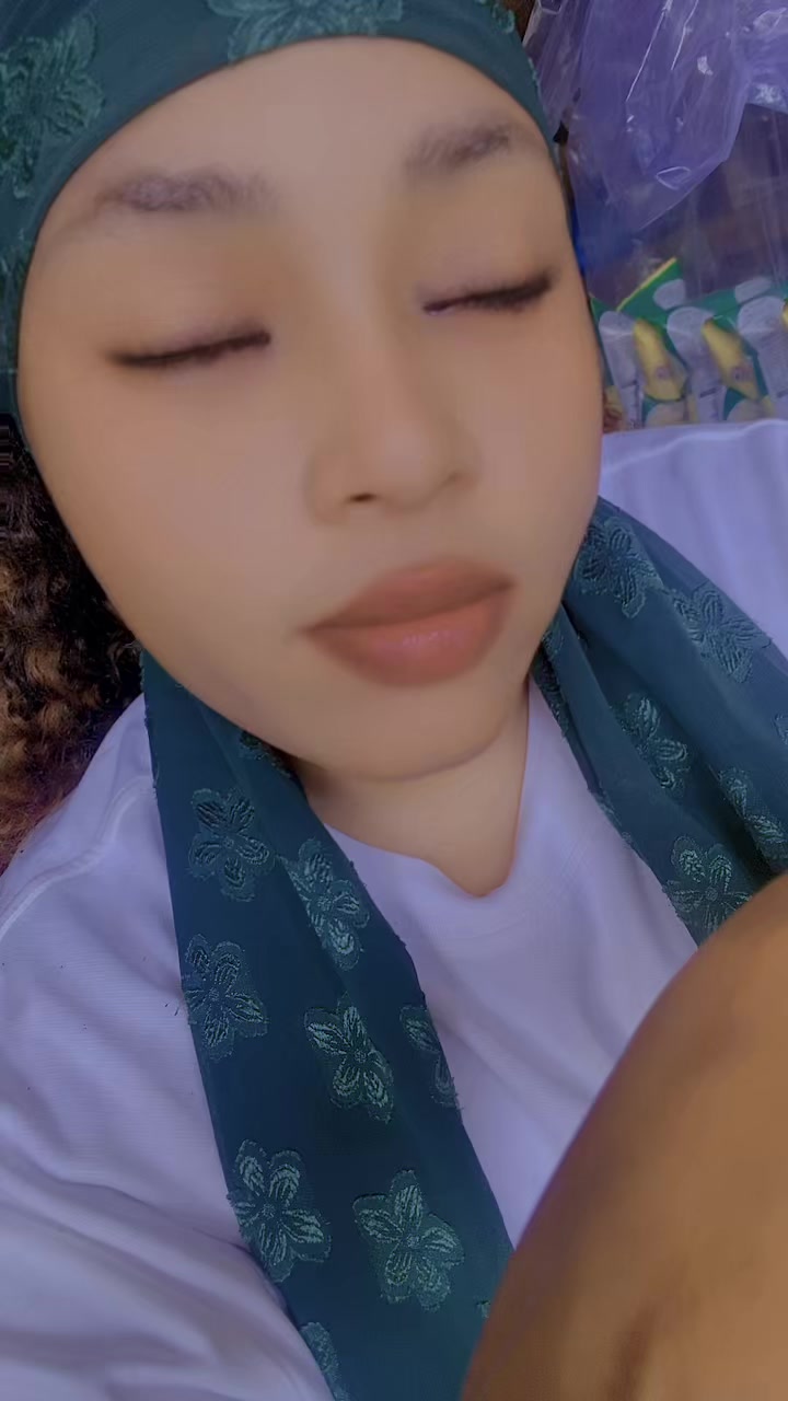 @cutenai06