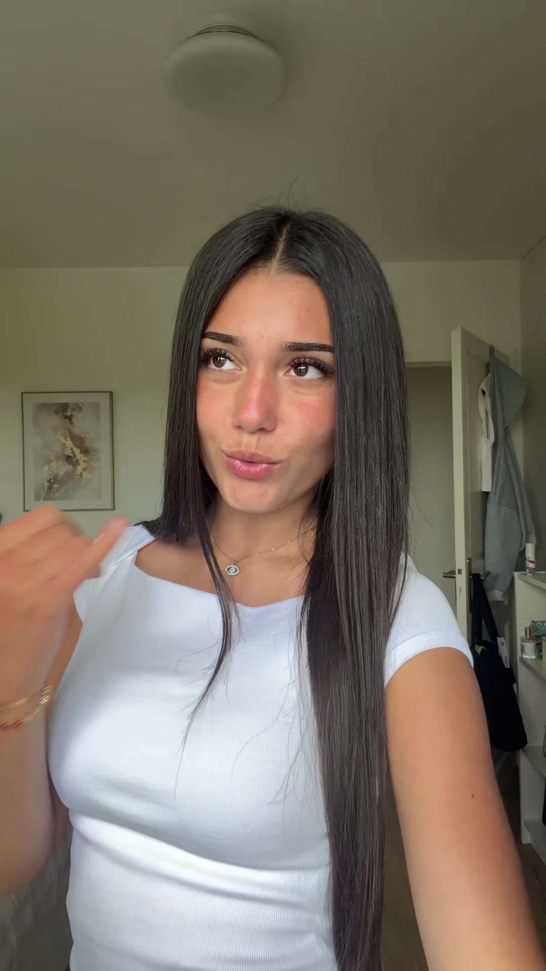 @alisia