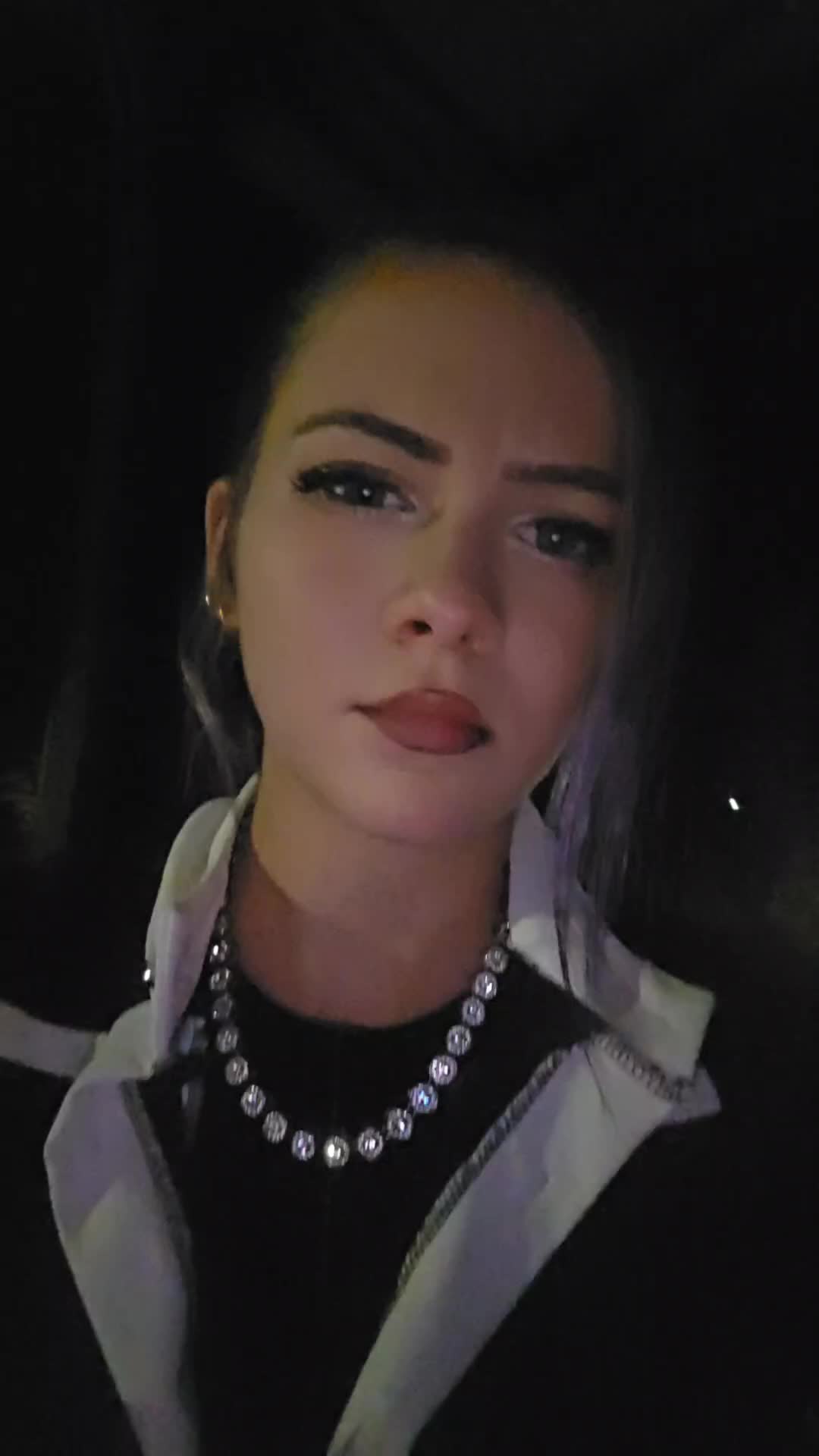 @💜Adelina💜