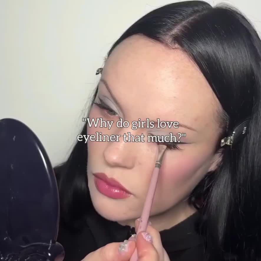 @urfavmakeupcel