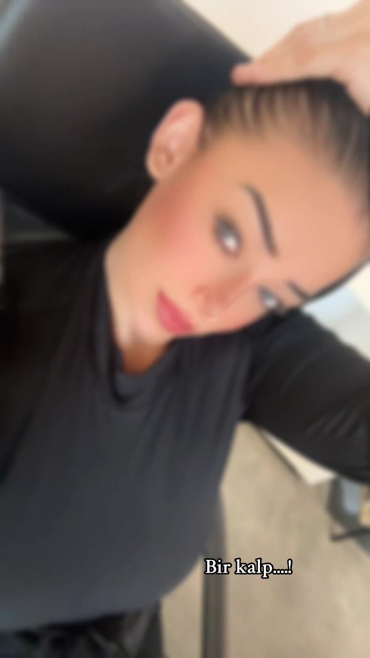 @🦋 𝐀𝐧𝐝𝐣𝐢 🦋