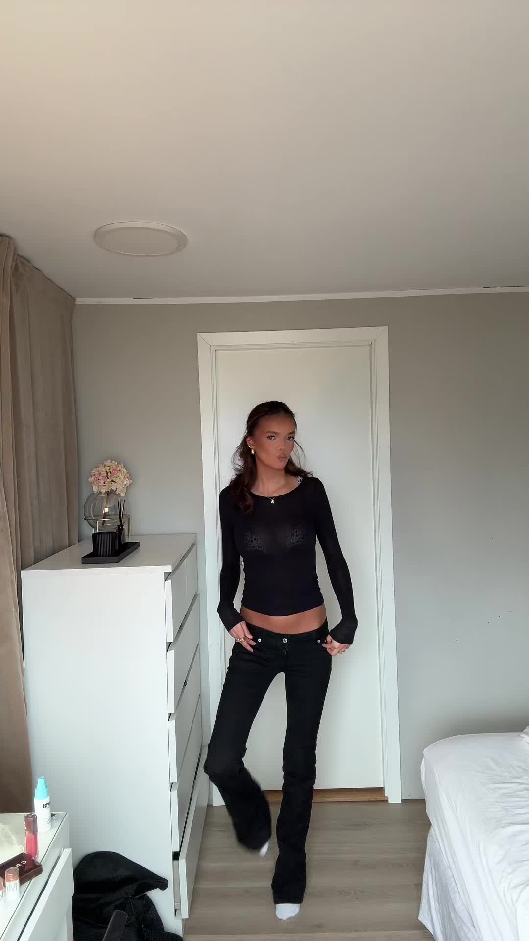 @KORNELIA