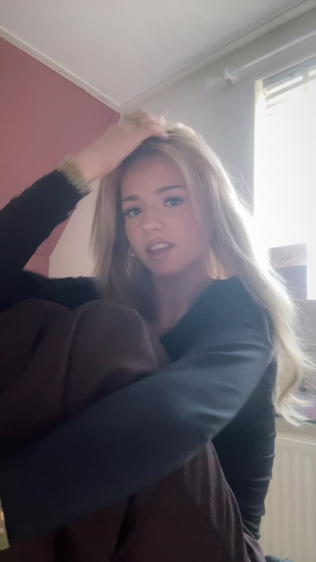 @𝐯𝐥𝐢𝐧𝐫𝐨𝐨𝐝𝐡𝐮𝐢𝐳𝐞𝐧