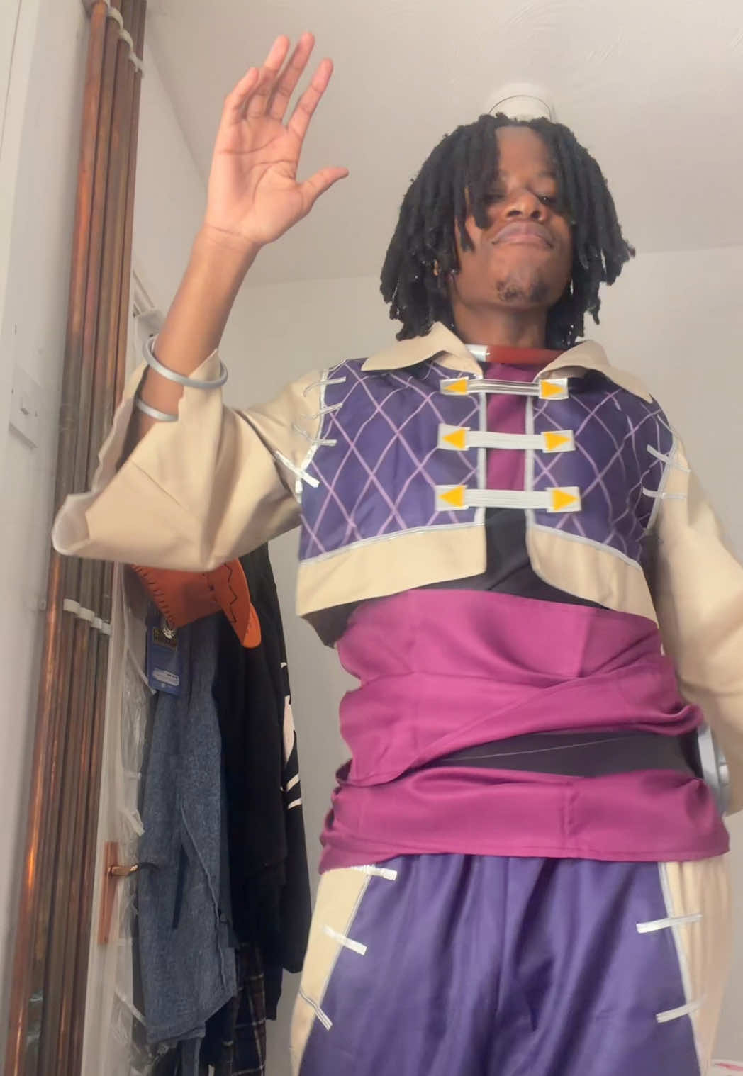 @Goku’s Cosplay Student
