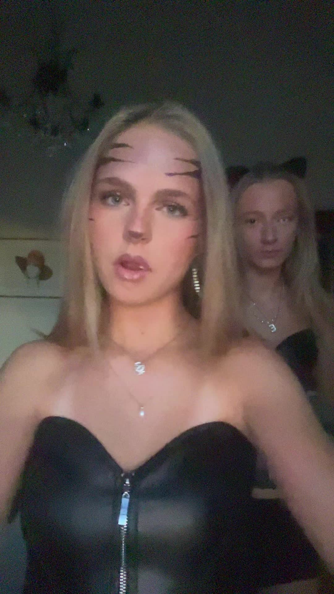 @Liv