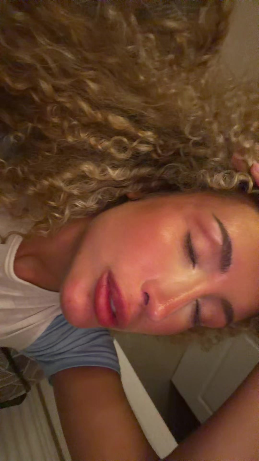 @Curlyfriesjazz🥀