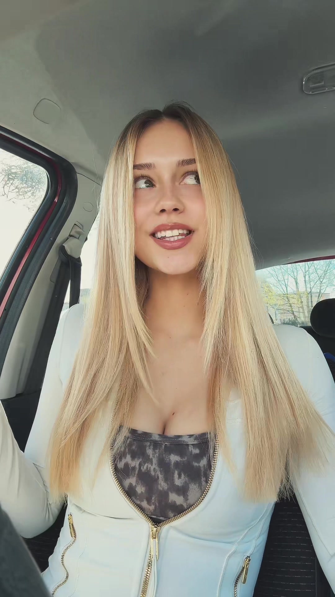@karolina