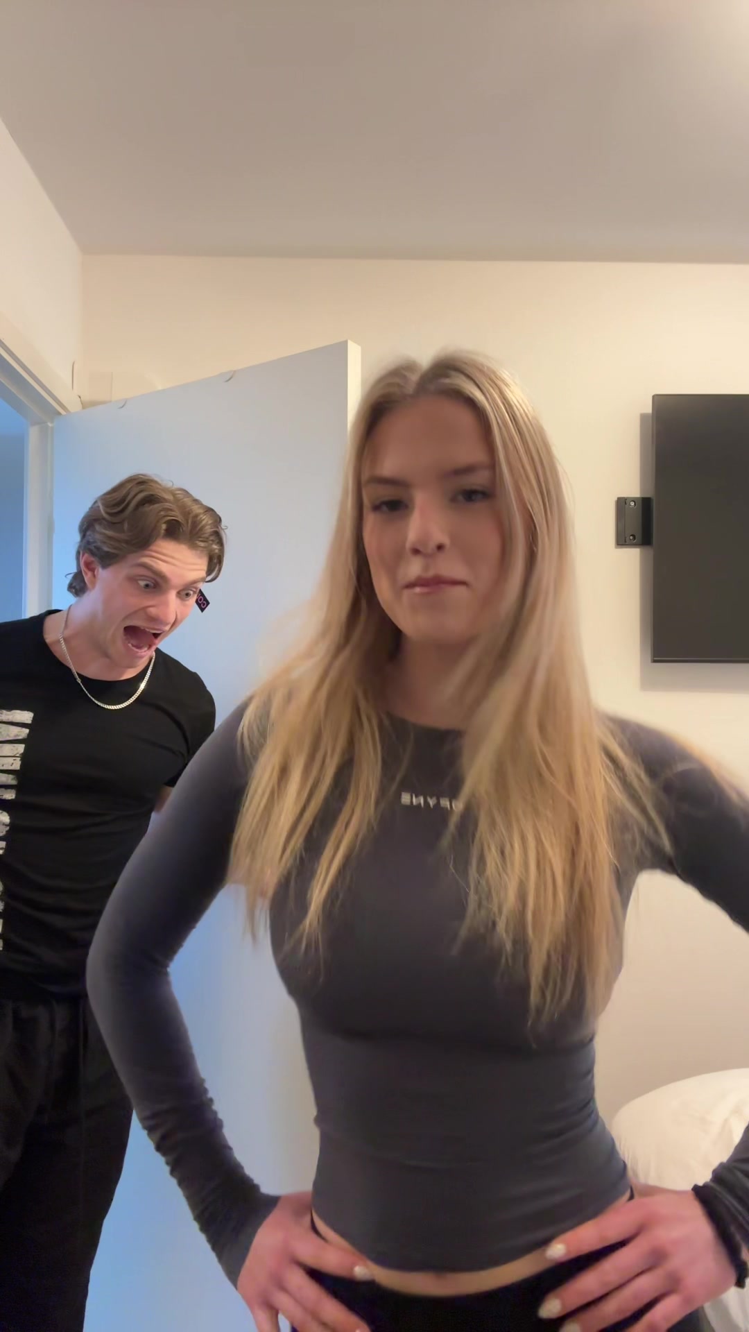 @Eva