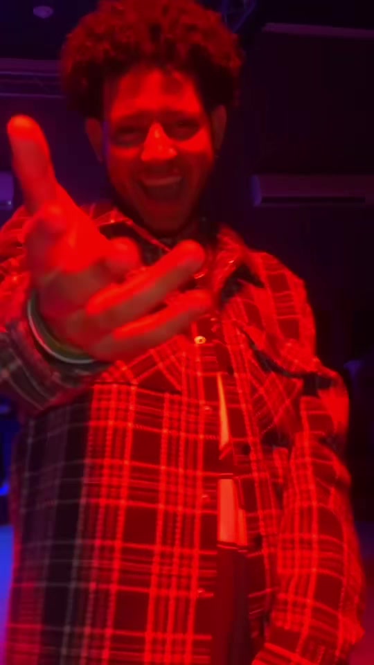 @𝐄𝟖𝐃 𝐌𝐔𝐒𝐈𝐂🎧