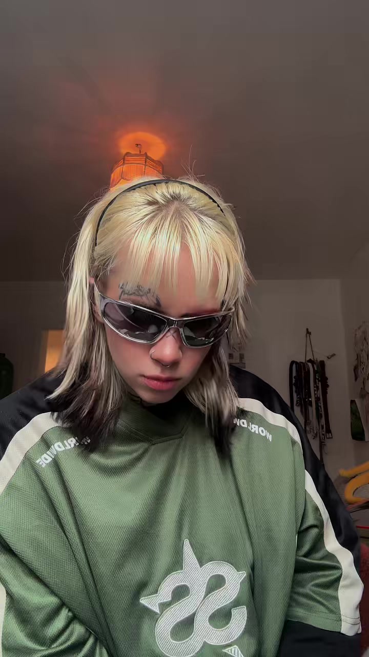 @Siri_ous