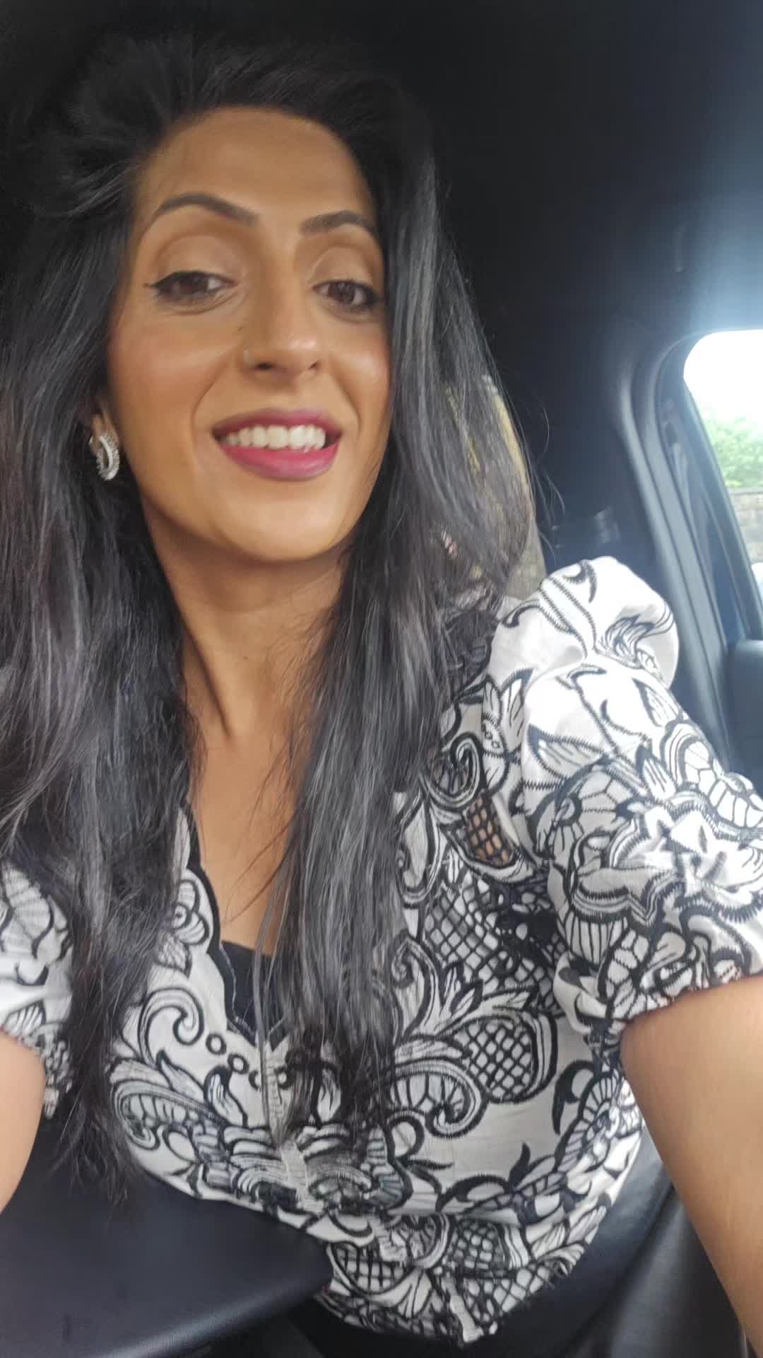 @Punjabi Sherni 😼