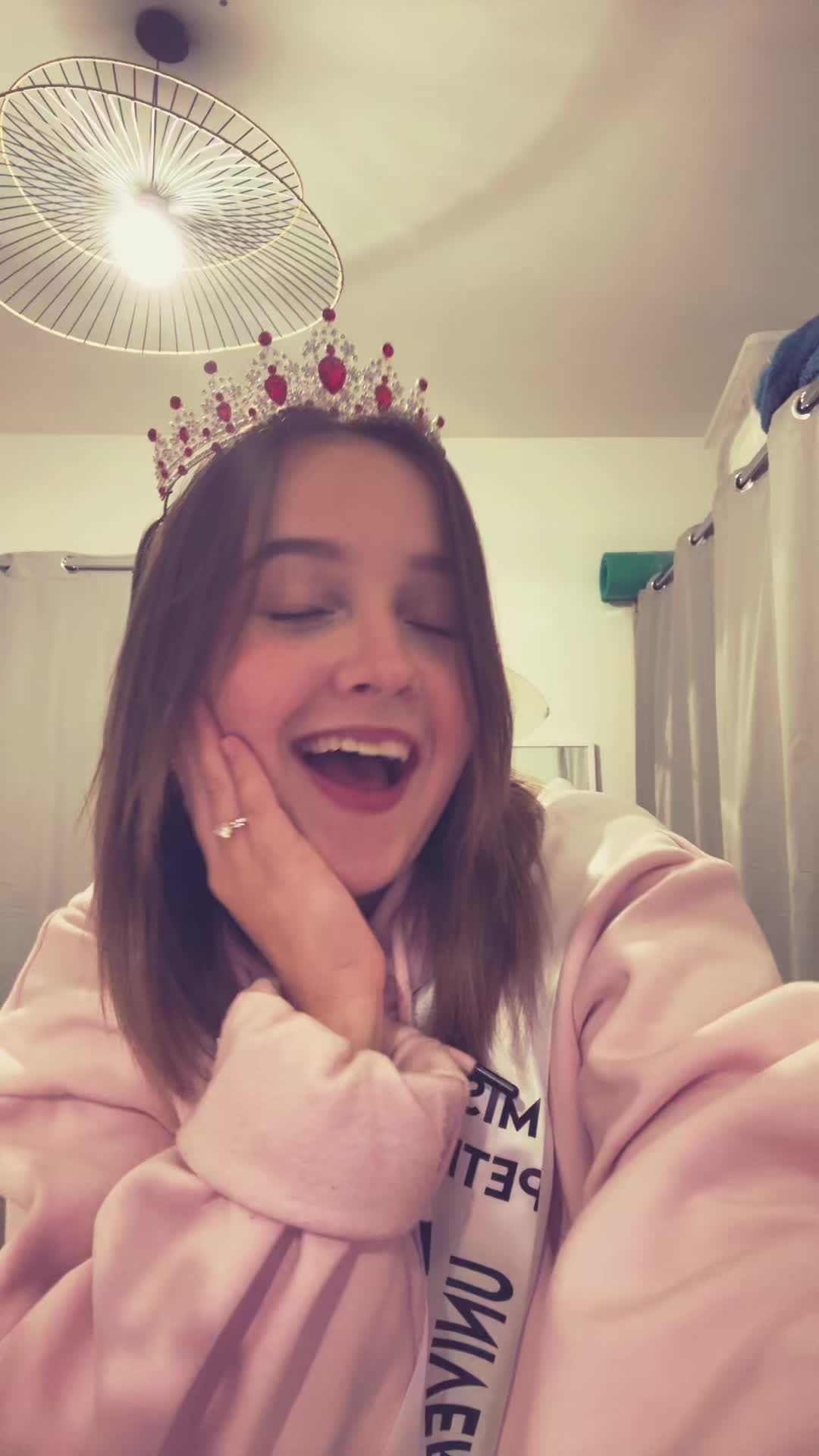 @lisaaaa🦂