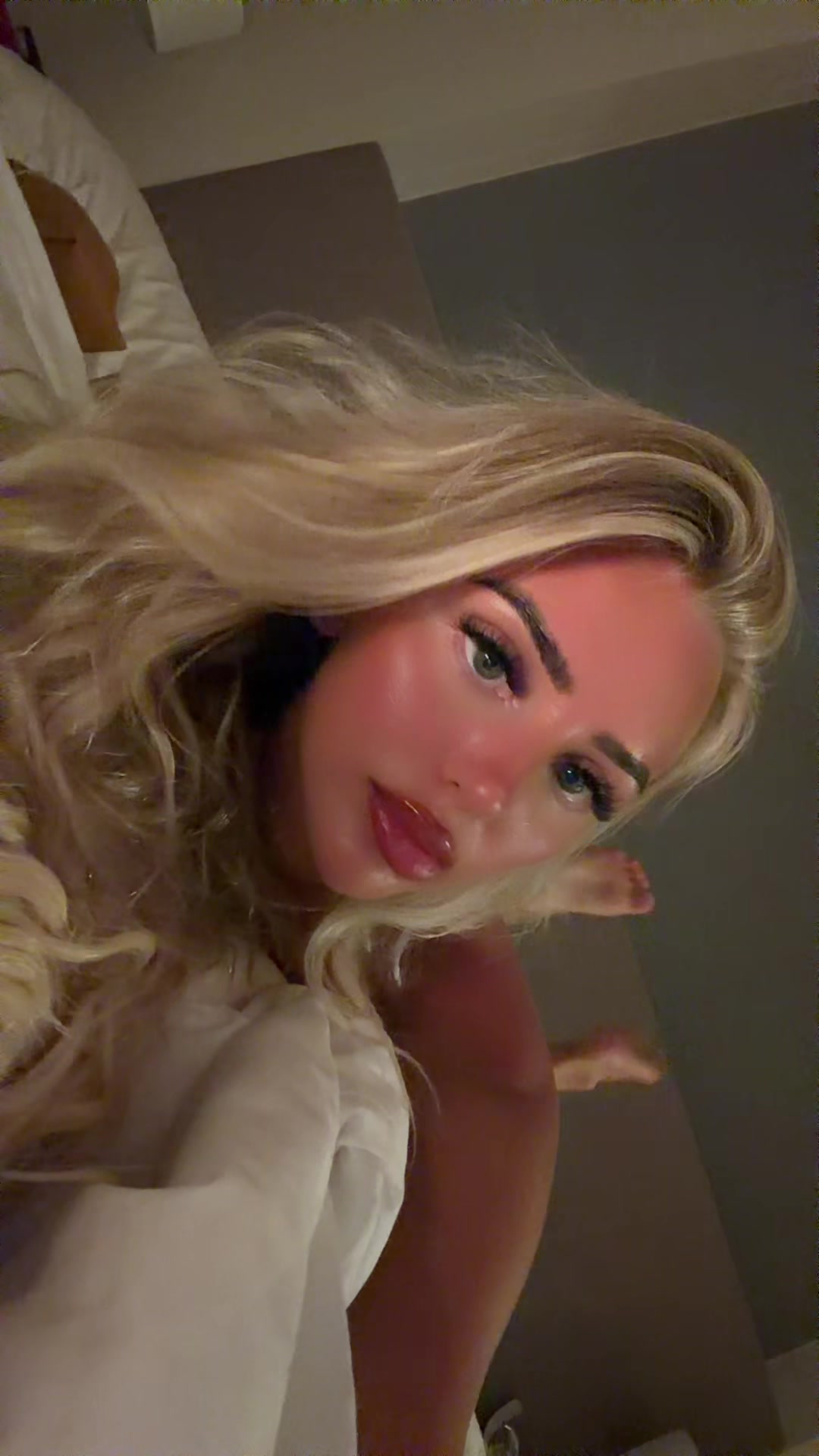 @Ell
