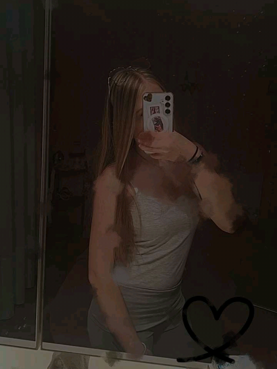 @𝐸'🤍