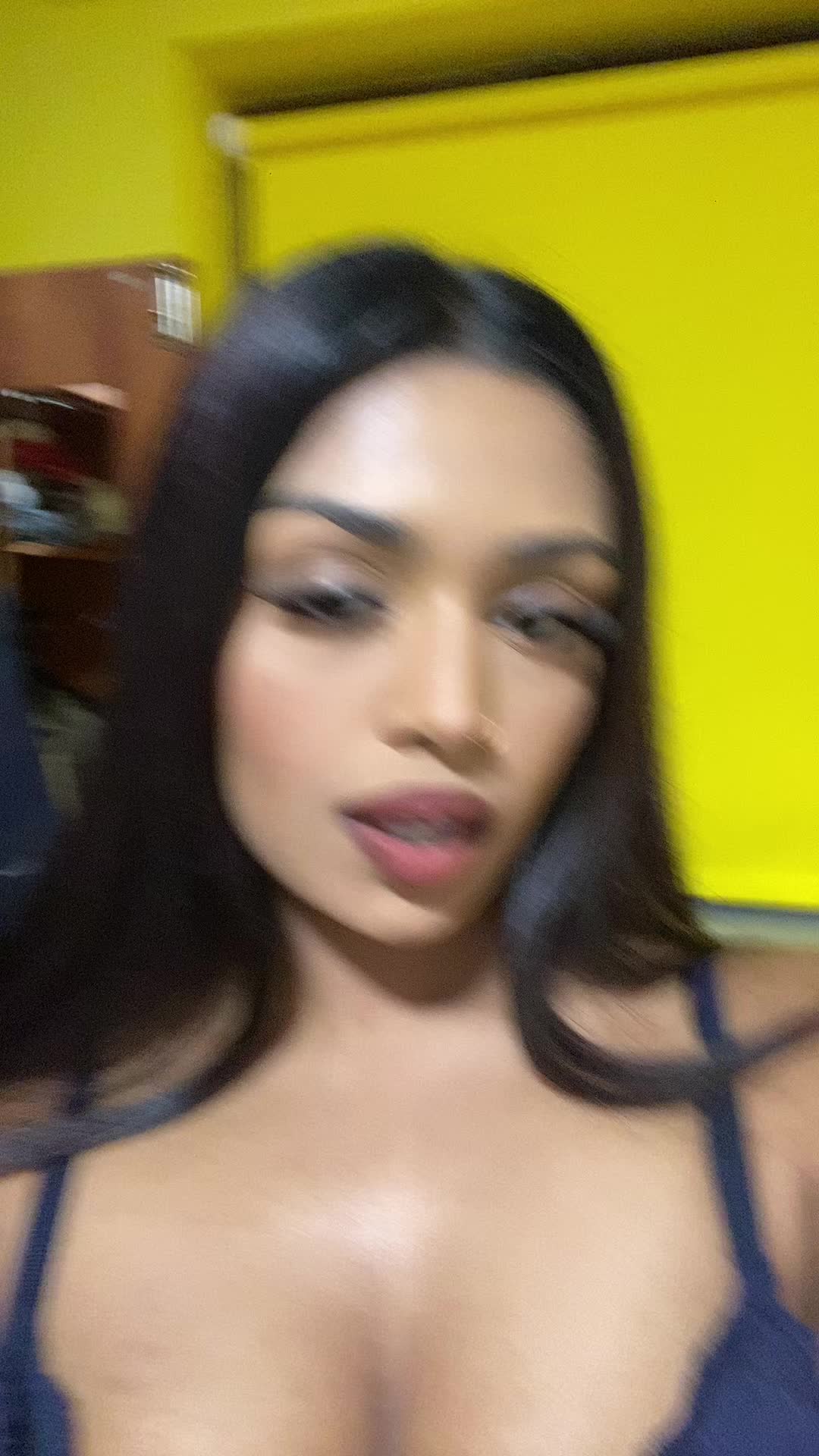 @tania