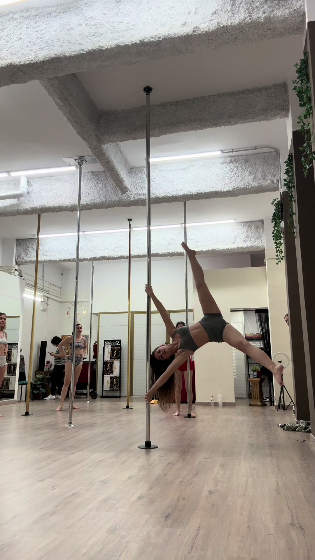 @elenaa_.5