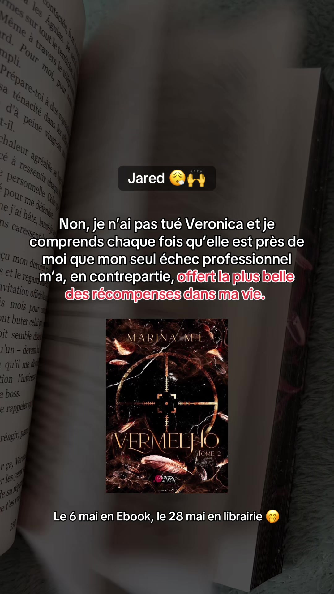 @tothe.moonandbook