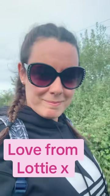 @Love_from_lottie_x
