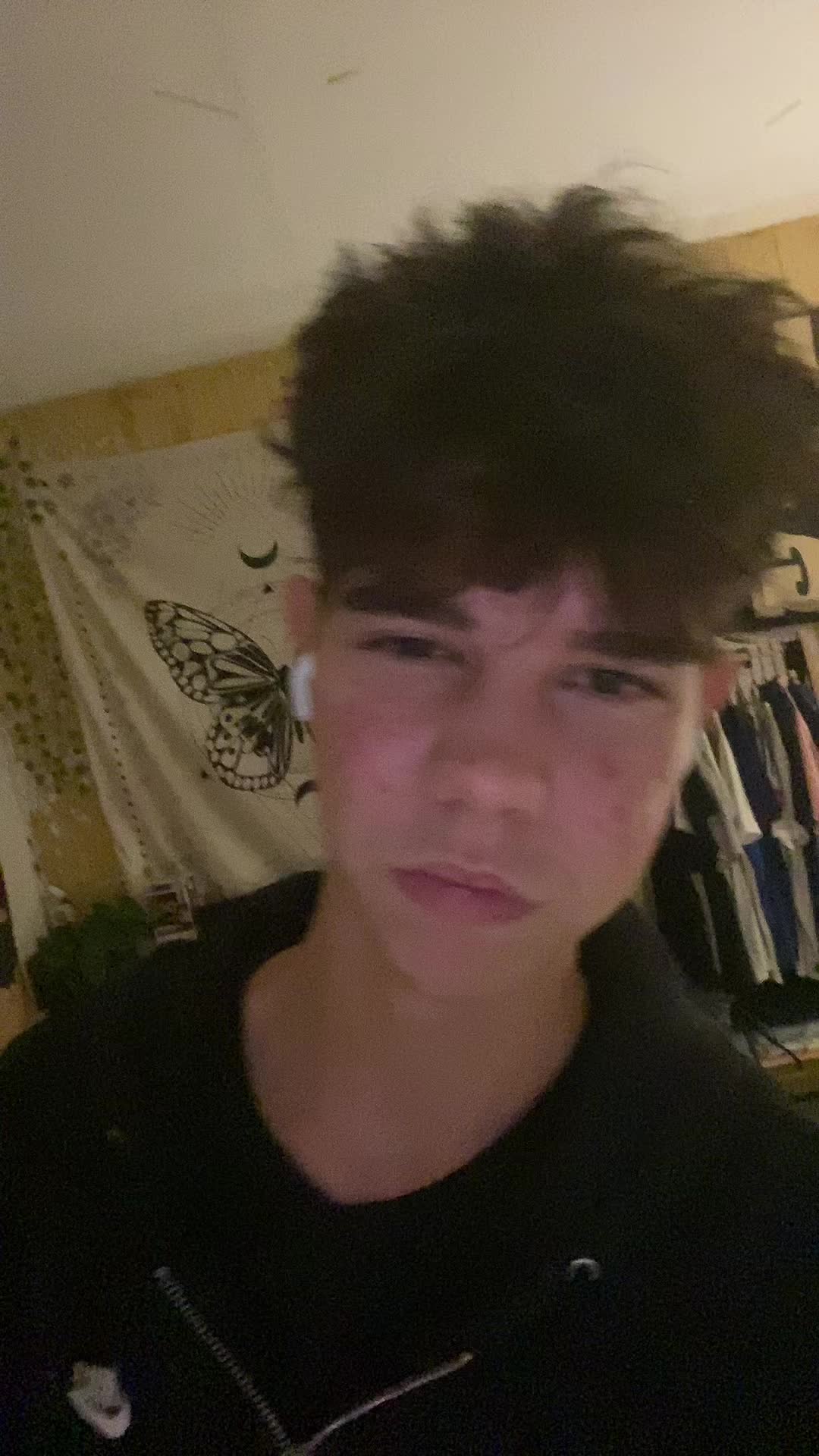@.⋆♱