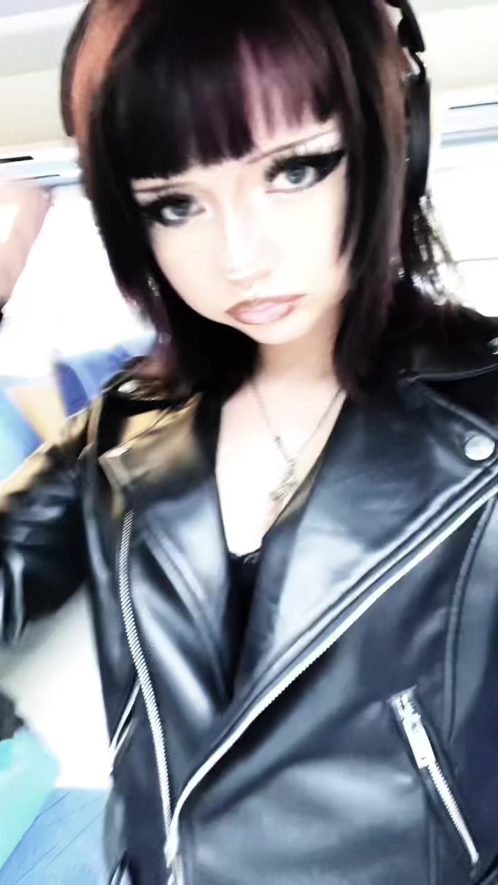 @𝐄𝐋𝐈𝐍𝐀??? 🐀