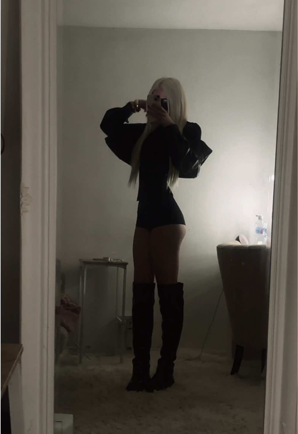 @⃟
